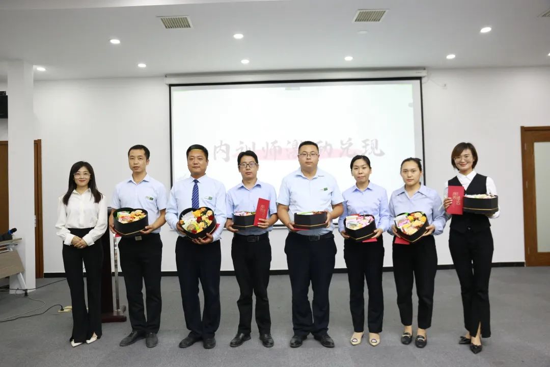 致敬師匠，感念師恩 | 隆泰物業(yè)2022年教師節(jié)主題活動(dòng)(圖3)