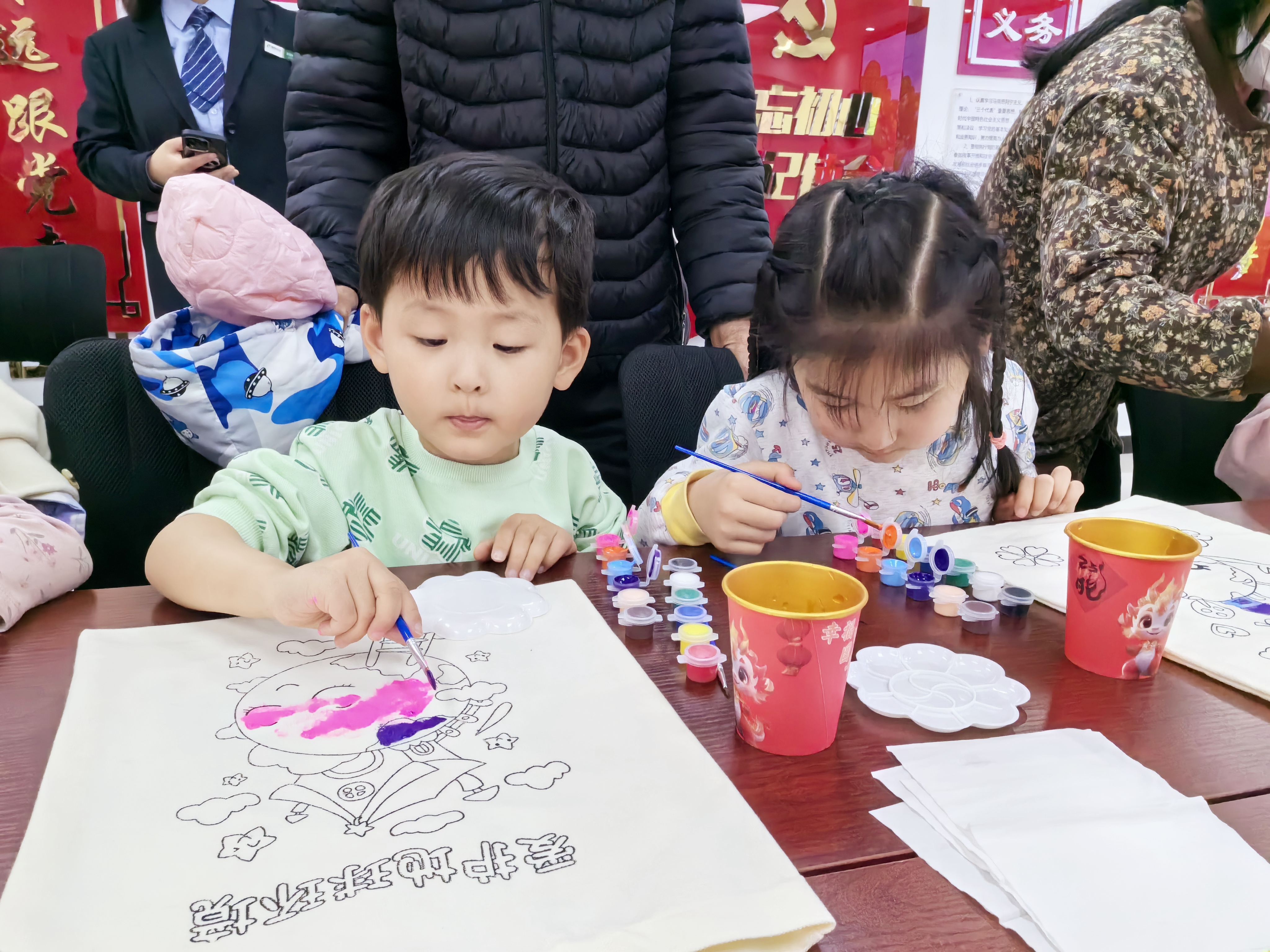 和美睦鄰+ | 隆泰物業(yè)綠色家園植樹(shù)節(jié)活動(dòng)精彩有你(圖8)